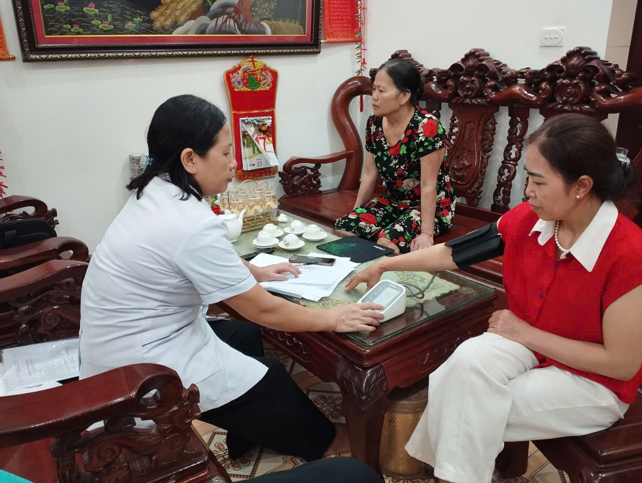 Trạm y tế Lạc Đạo triển khai nhiệm vụ chăm sóc sức khỏe hộ gia đình theo nguyên lý y học gia đình năm 2025