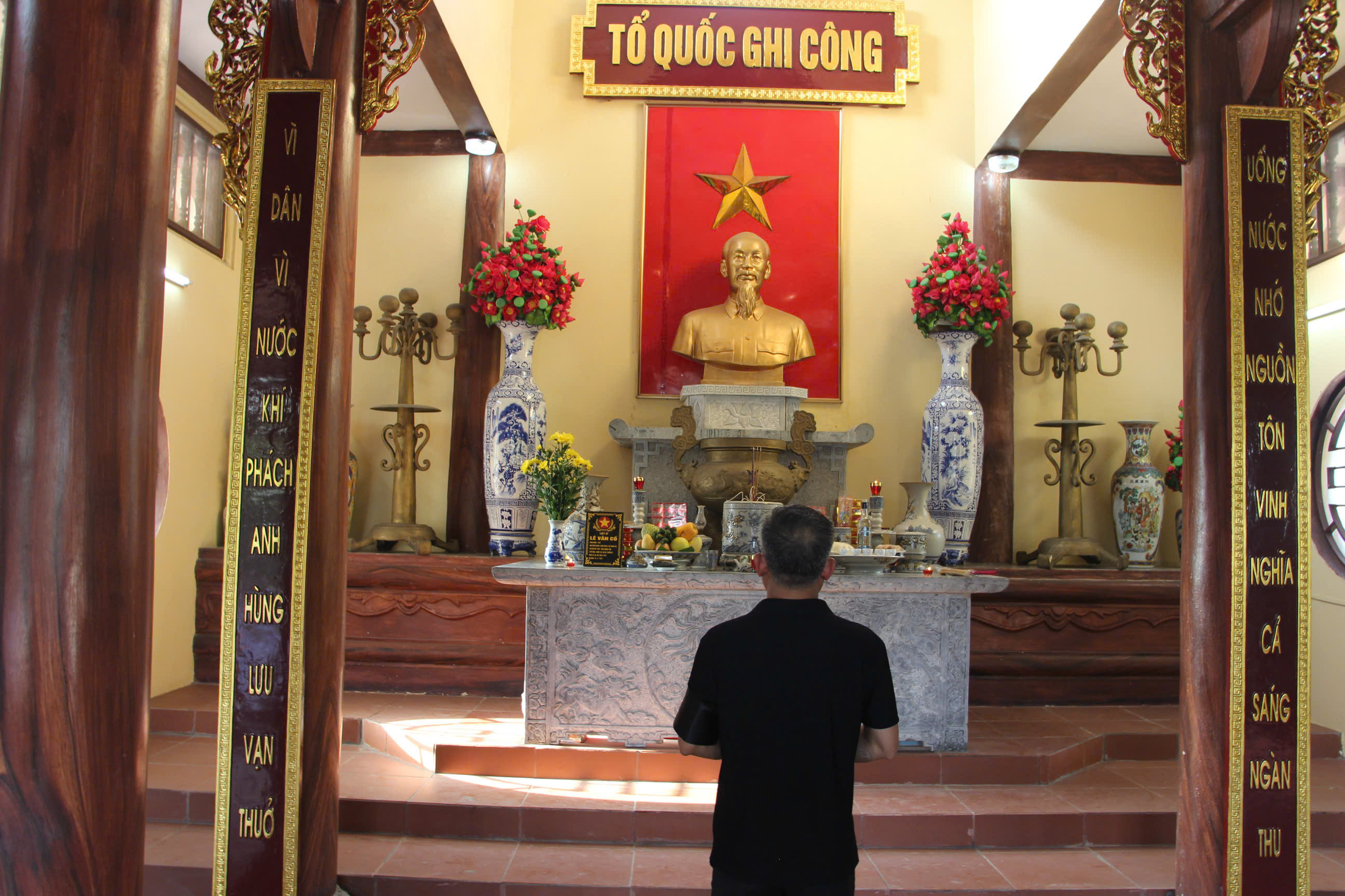 UBND xã Lạc Đạo tổ chức Lễ truy điệu và an táng hài cốt liệt sĩ Lê Văn Cố thôn Minh Hải, xã Lạc Đạo, tỉnh Hưng Yên