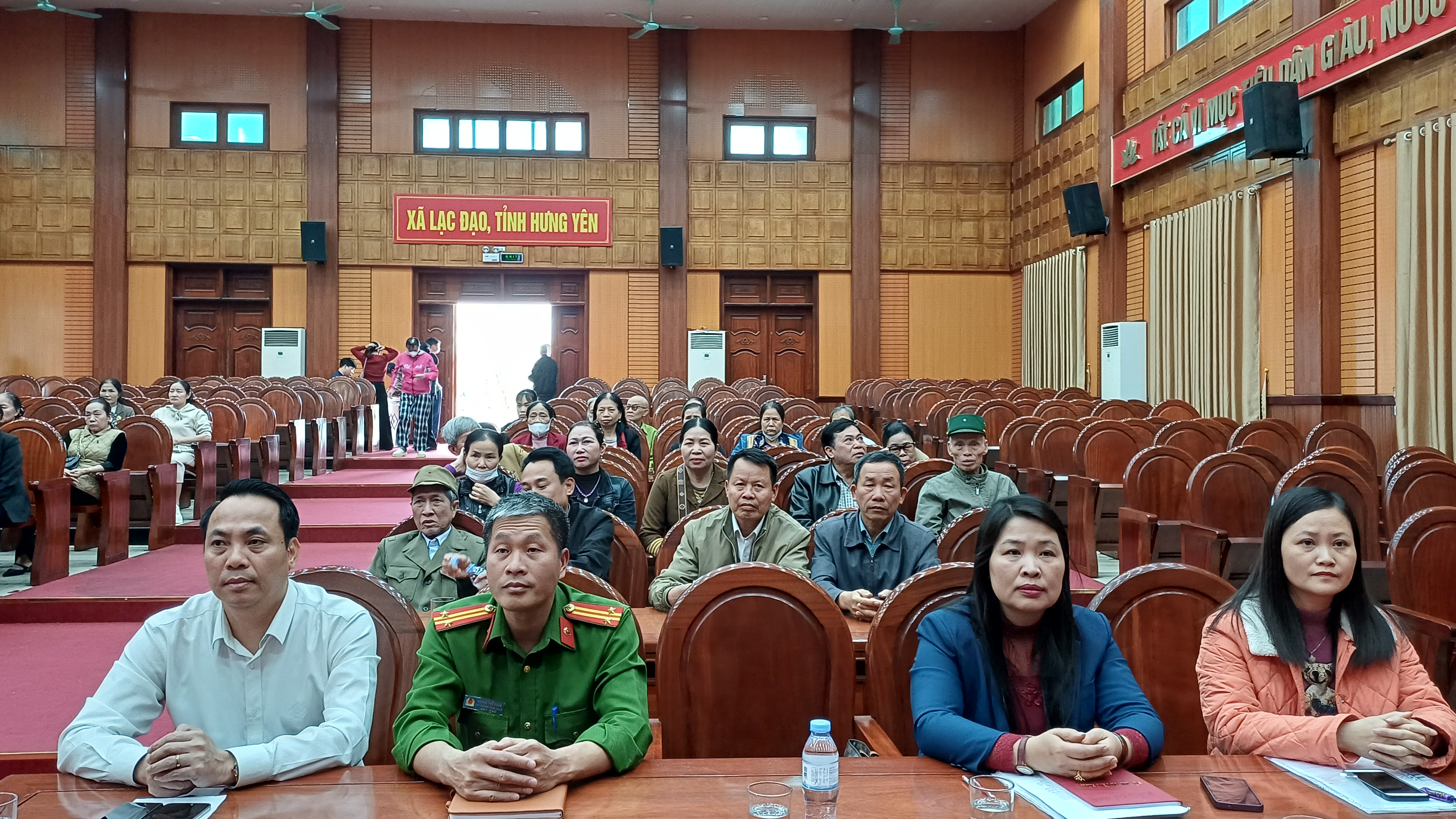 Hội nghị tiếp xúc cử tri vận động bầu cử đại biểu HĐND tỉnh khóa XVIII, nhiệm kỳ 2026 - 2031, tại đơn vị bầu cử số 01 tỉnh Hưng Yên