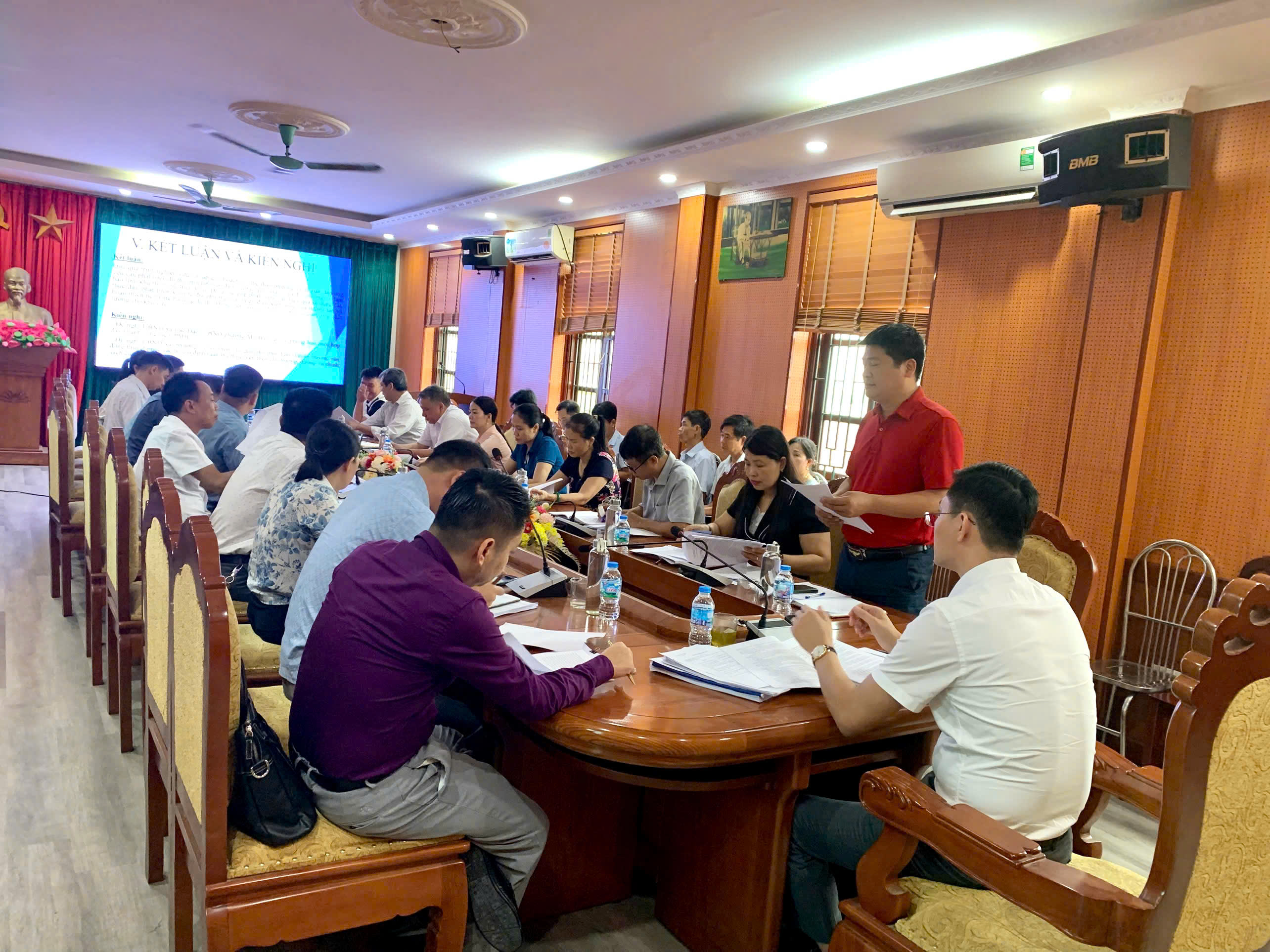 Hội nghị triển khai Kế hoạch Thu hồi đất, điều tra, khảo sát, đo đạc, kiểm đếm để giải phóng mặt bằng thực hiện dự án Dự án Đầu tư xây dựng khu đô thị Minh Hải - Phan Đình Phùng trên địa bàn xã Minh Hải, huyện Văn Lâm, tỉnh Hưng Yên nay là xã Lạc Đạo, tỉnh Hưng Yên
