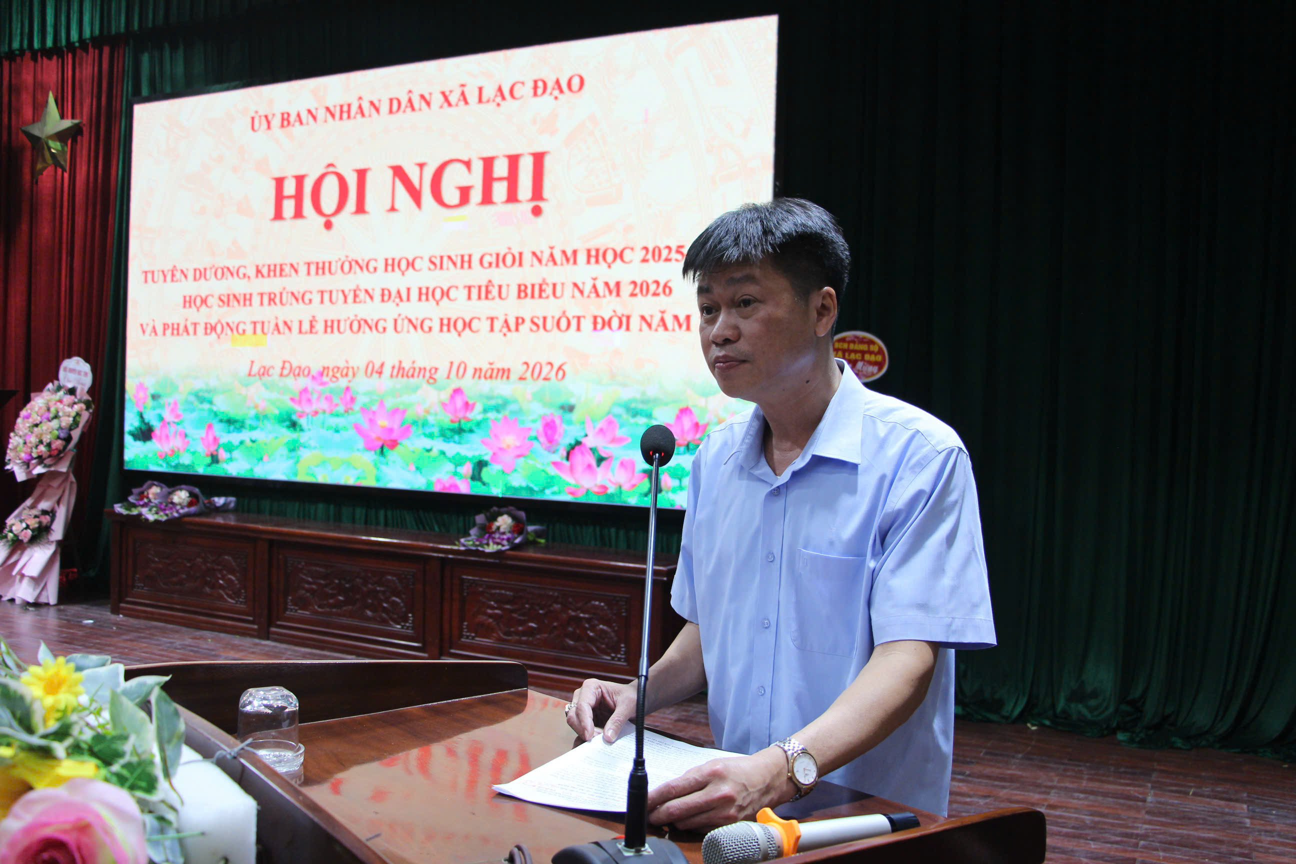 Hội nghị tuyên dương, khen thưởng học sinh giỏi năm học 2025 - 2026; học sinh trúng tuyển đại học tiêu biểu năm 2026 và phát động tuần lễ hưởng ứng học tập suốt đời năm 2026 trên địa bàn xã Lạc Đạo